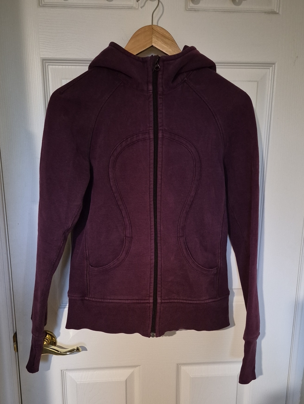 Lululemon Scuba Classic Full-Zip Hoodie - Purple Berry - Size 8.